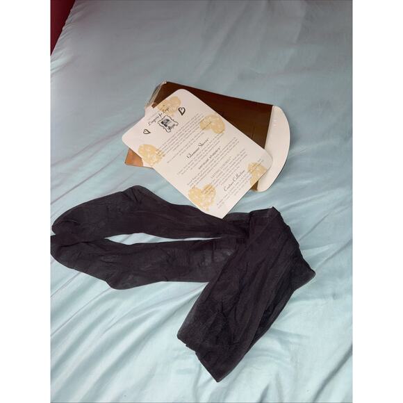 VINTAGE 90’s Victoria's Secret Glamour Sheers PANTYHOSE Medium Almost Black Y2K - Picture 3 of 6